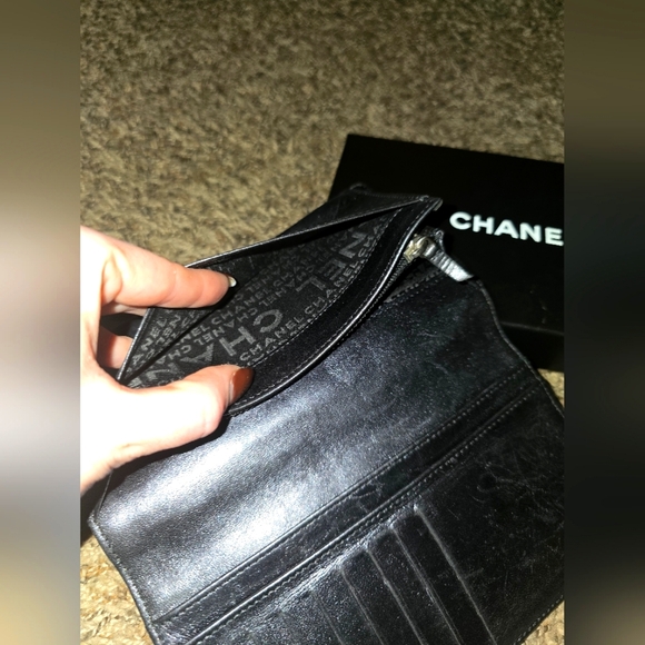 Chanel Chocolate Bar Silver Metallic & Black Long Wallet (EUC)(10557039) - Picture 10 of 12